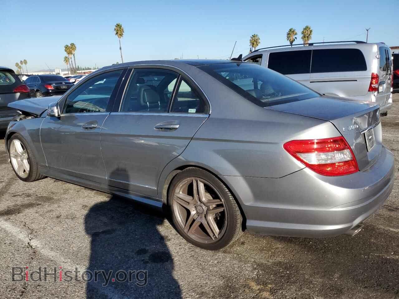 2011 MERCEDES-BENZ C-CLASS - VIN: WDDGF5EB8BA445111 - Фото 2