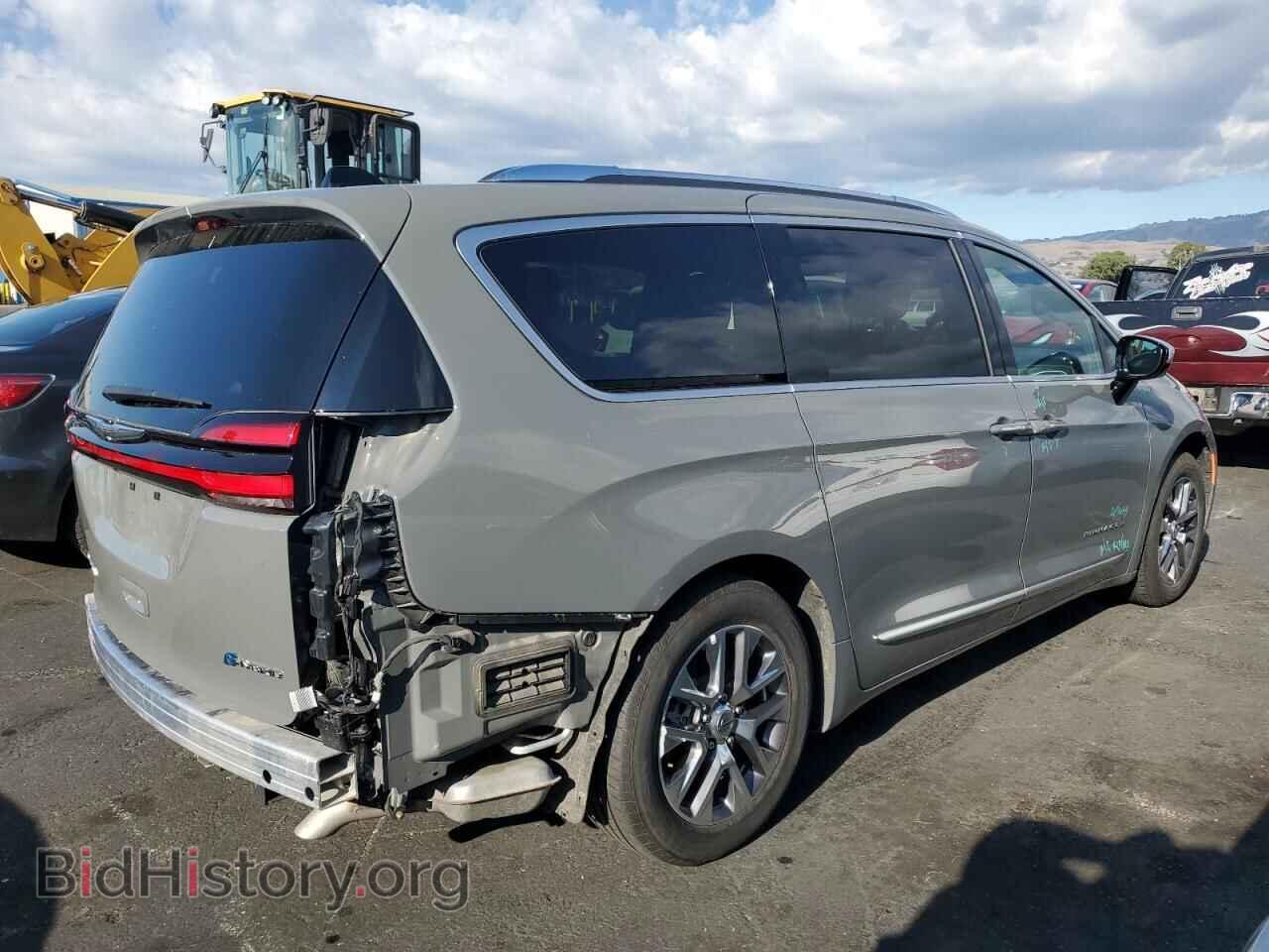 2023 CHRYSLER PACIFICA - VIN: 2C4RC1N77PR576128 - Photo 3