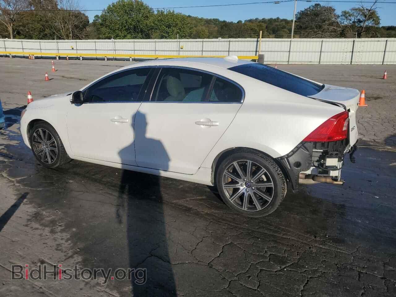 2017 VOLVO S60 - VIN: LYV402TKXHB129968 - Фото 2