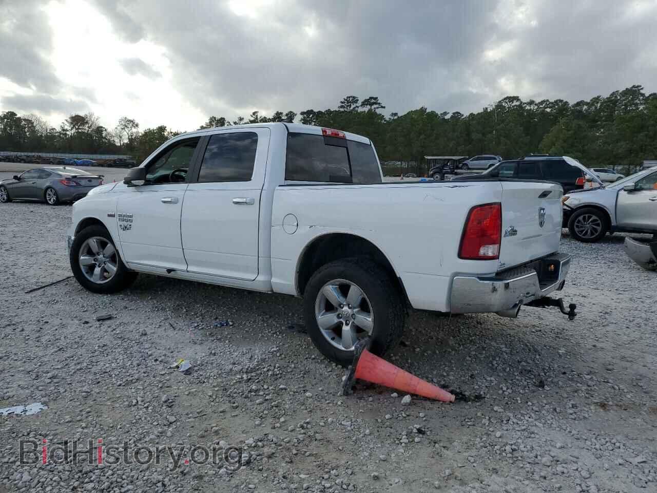 2017 RAM 1500 - VIN: 1C6RR6LT9HS582872 - Photo 2