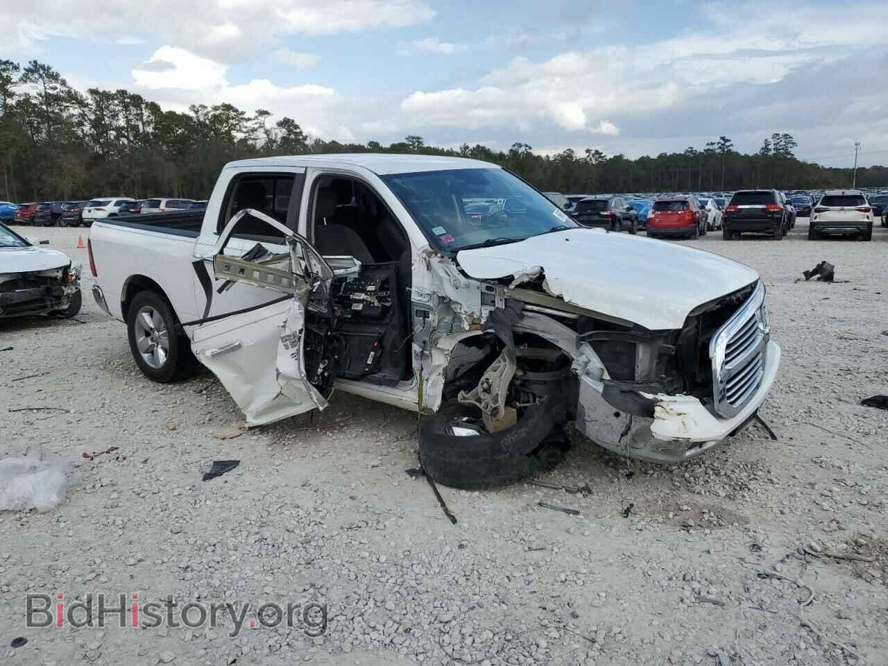2017 RAM 1500 - VIN: 1C6RR6LT9HS582872 - Photo 4