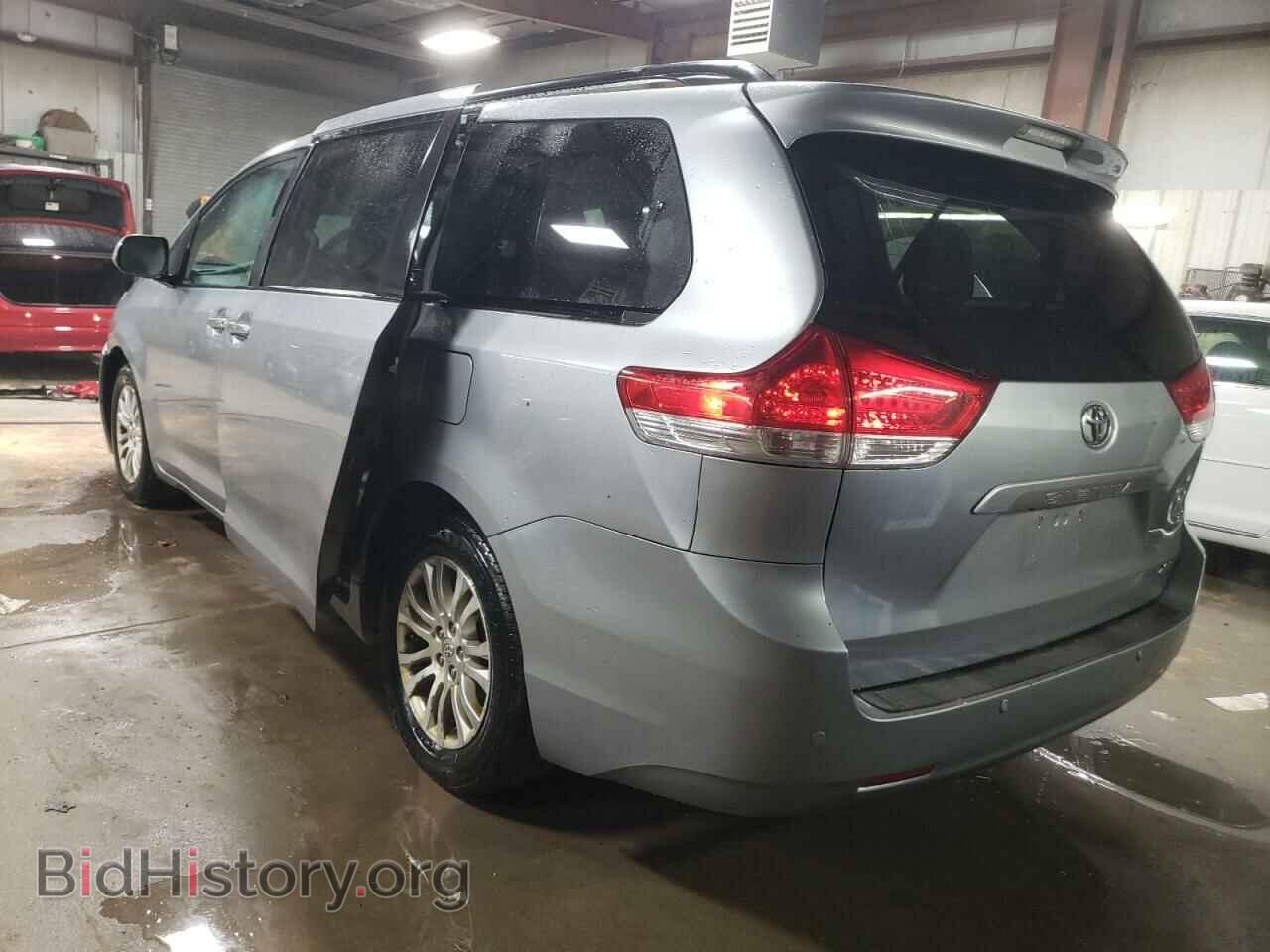 2013 TOYOTA All Models - VIN: 5TDYK3DC8DS348747 - Фото 2