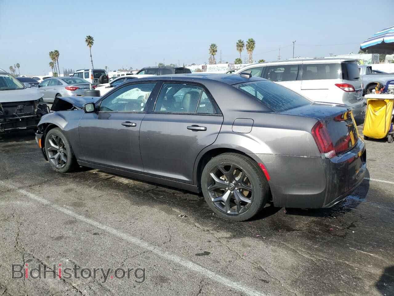 2023 CHRYSLER 300 - VIN: 2C3CCABG4PH556066 - Фото 2