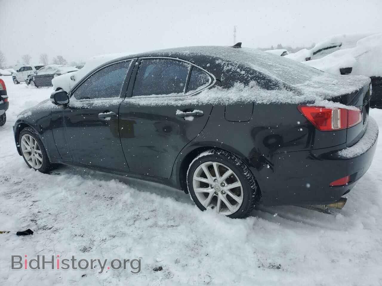 2011 LEXUS IS - VIN: JTHCE5C20B5000593 - Photo 2