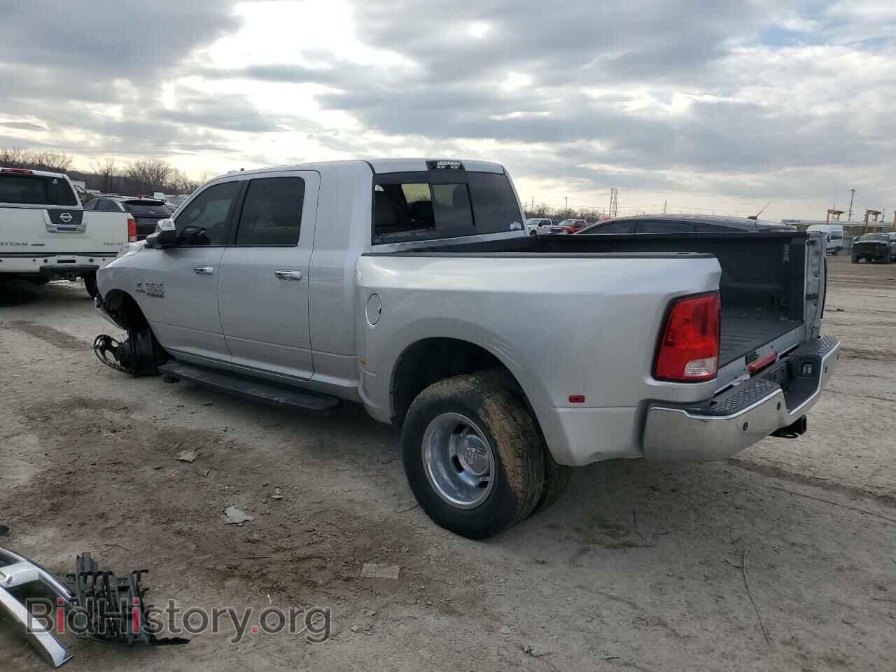 2018 RAM All Models - VIN: 3C63RRLL7JG114126 - Фото 2