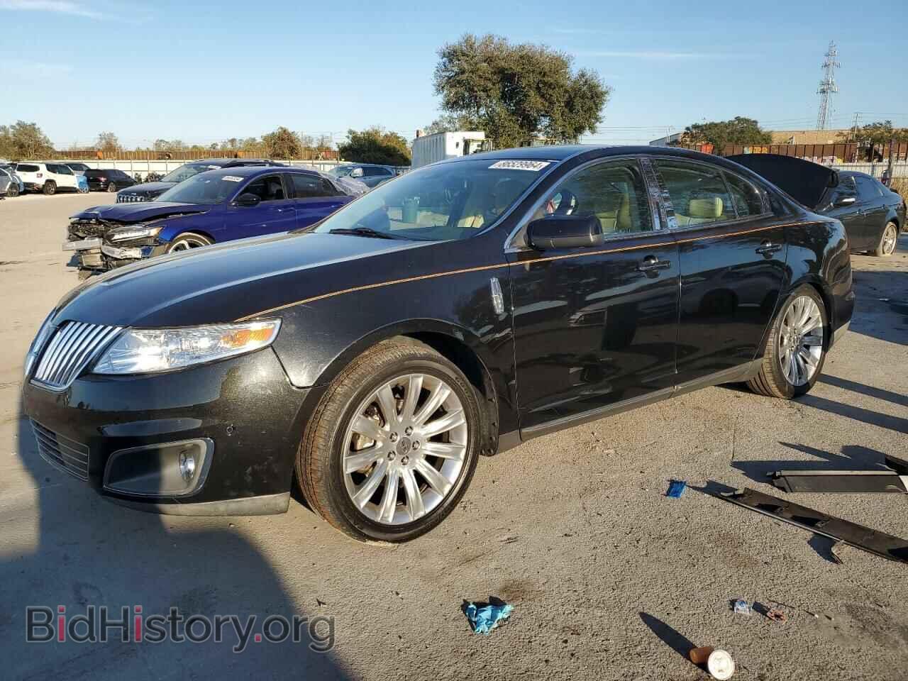 Photo 1LNHL9FT2AG604797 - LINCOLN MKS 2010