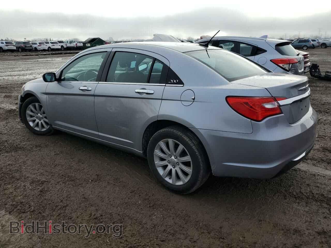 2013 CHRYSLER 200 - VIN: 1C3CCBCG9DN744038 - Фото 2