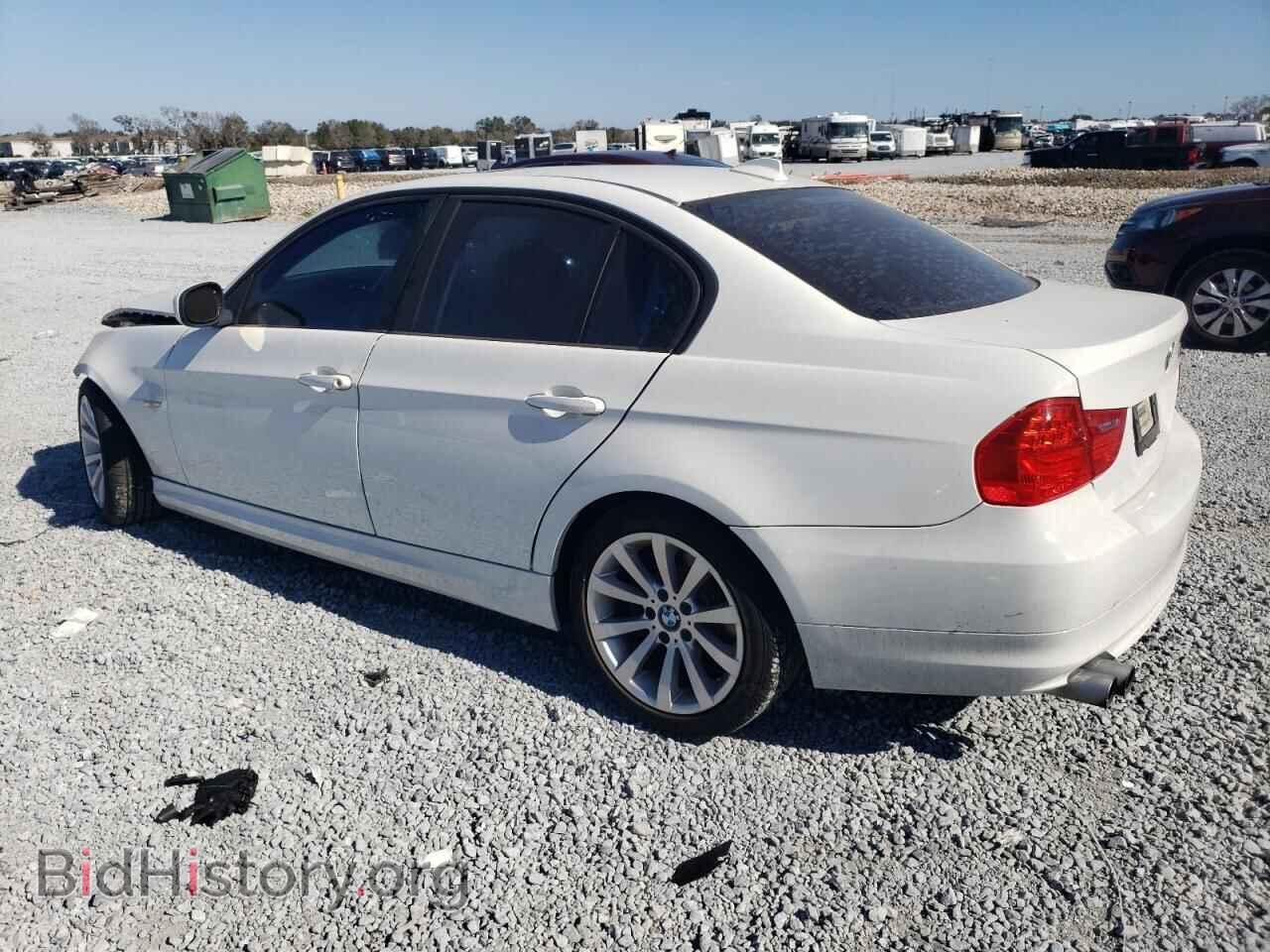 2011 BMW 3 SERIES - VIN: WBAPH7G56BNN05948 - Фото 2