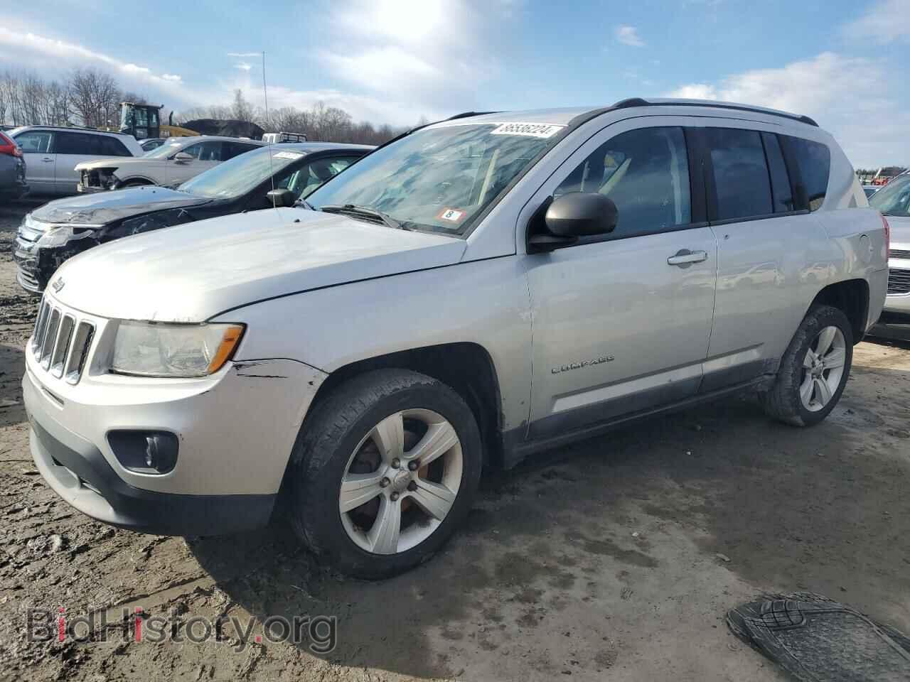 Photo 1J4NT1FA5BD168919 - JEEP COMPASS 2011