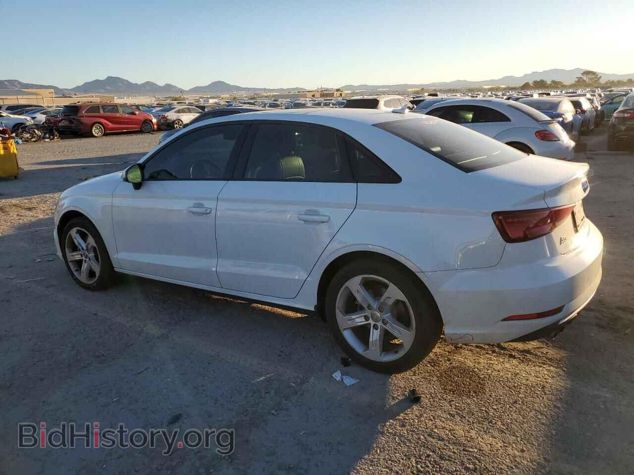 2017 AUDI A3 - VIN: WAUAUGFF0H1032401 - Фото 2