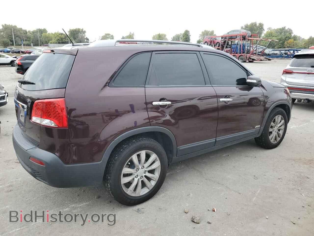 2011 KIA SORENTO - VIN: 5XYKTDA29BG153271 - Фото 3