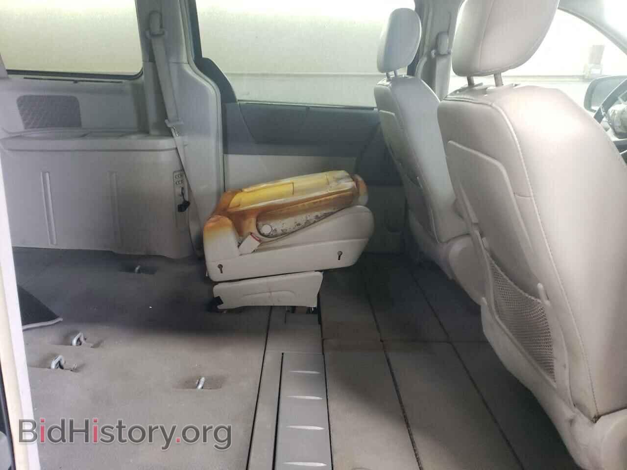 2009 CHRYSLER MINIVAN - VIN: 2A8HR54X79R616013 - Фото 10