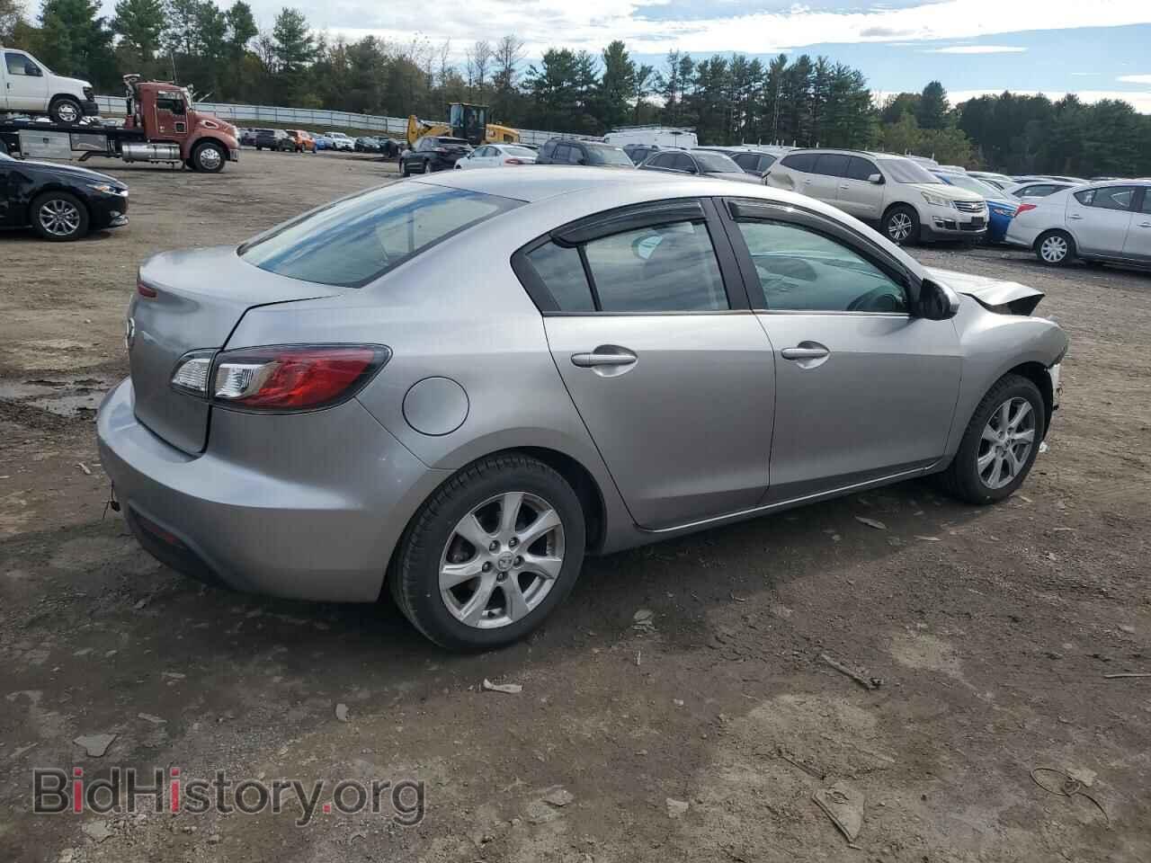 2011 MAZDA 3 - VIN: JM1BL1VG3B1421915 - Фото 3