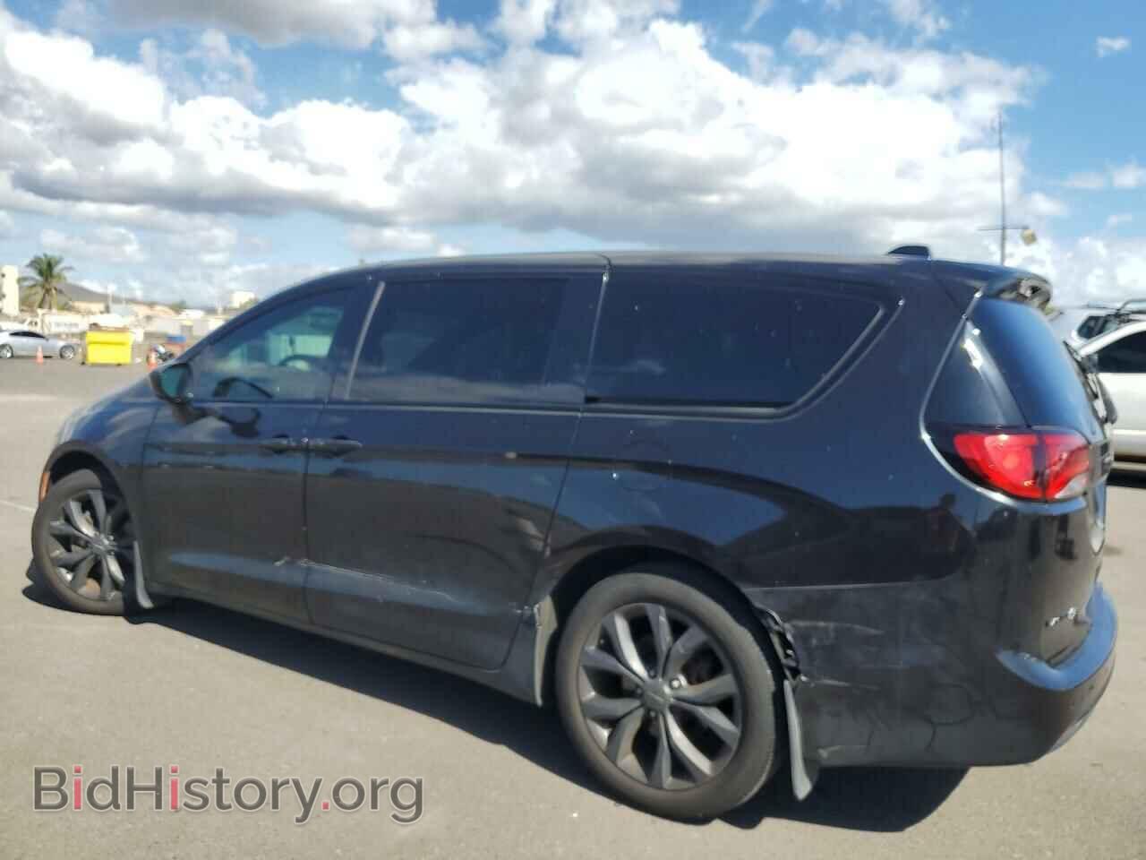 2019 CHRYSLER PACIFICA - VIN: 2C4RC1FGXKR567351 - Фото 2
