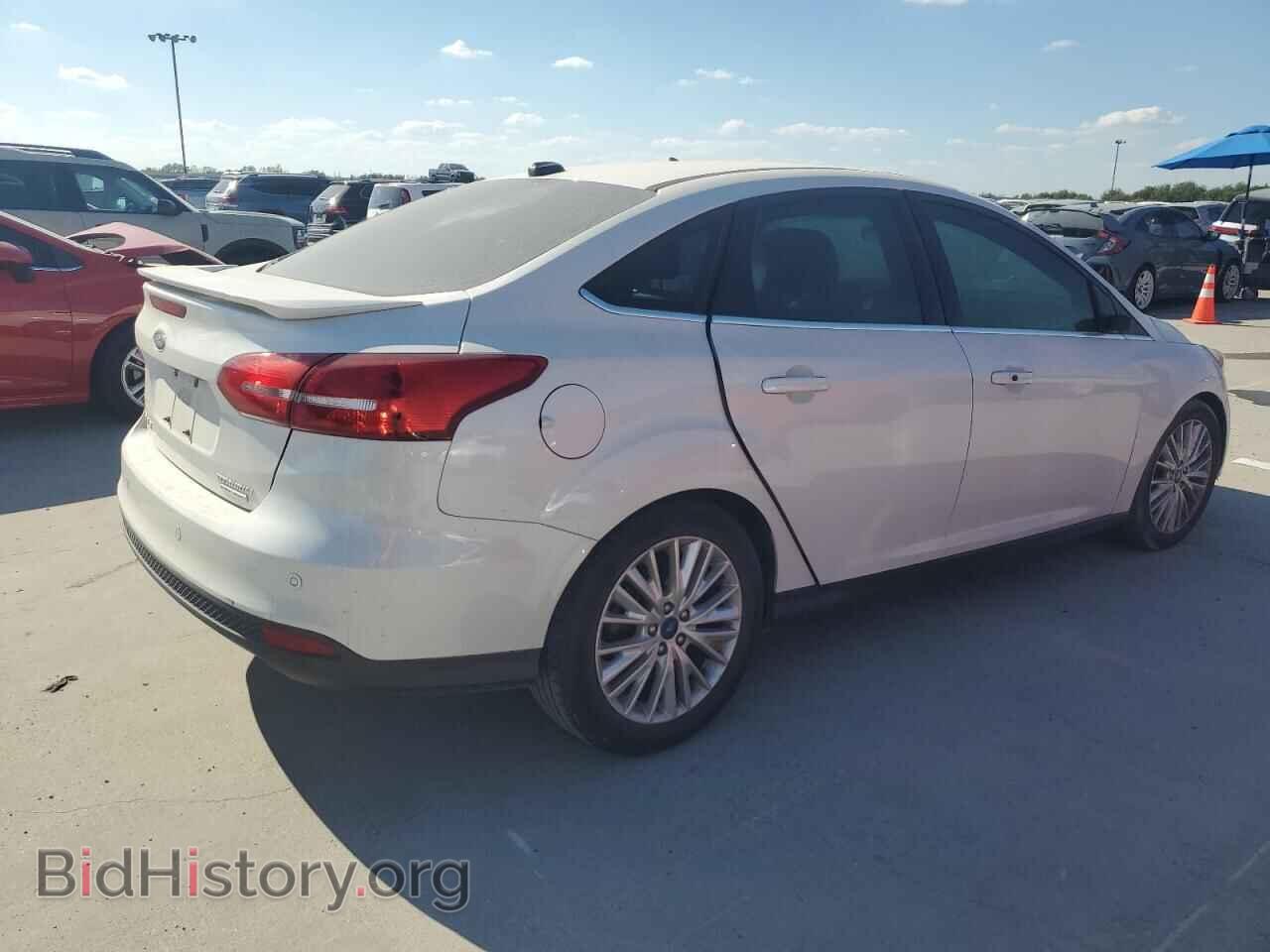 2016 FORD FOCUS - VIN: 1FADP3J22GL406830 - Фото 3