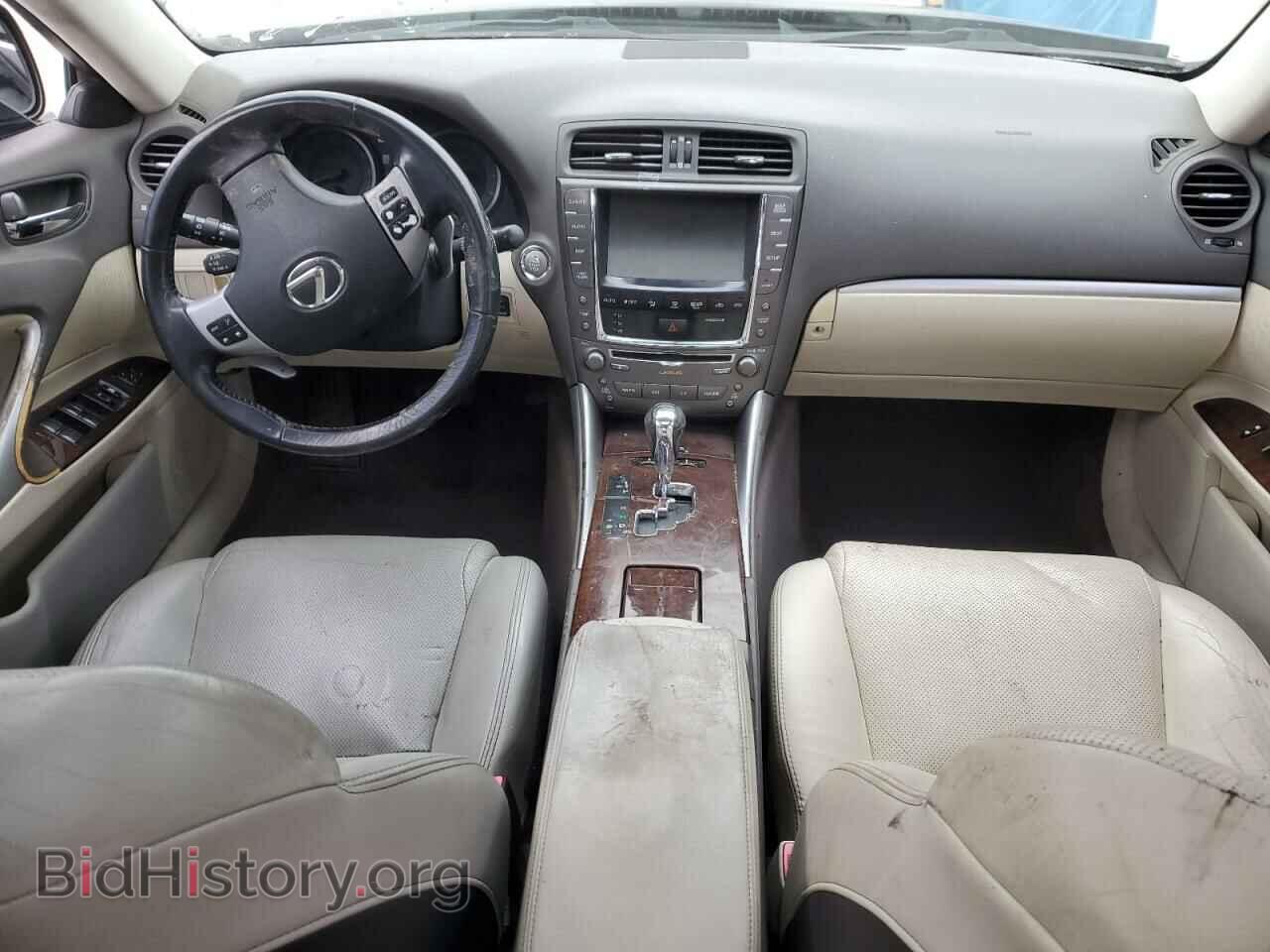 2011 LEXUS IS - VIN: JTHBF5C28B5155532 - Photo 8