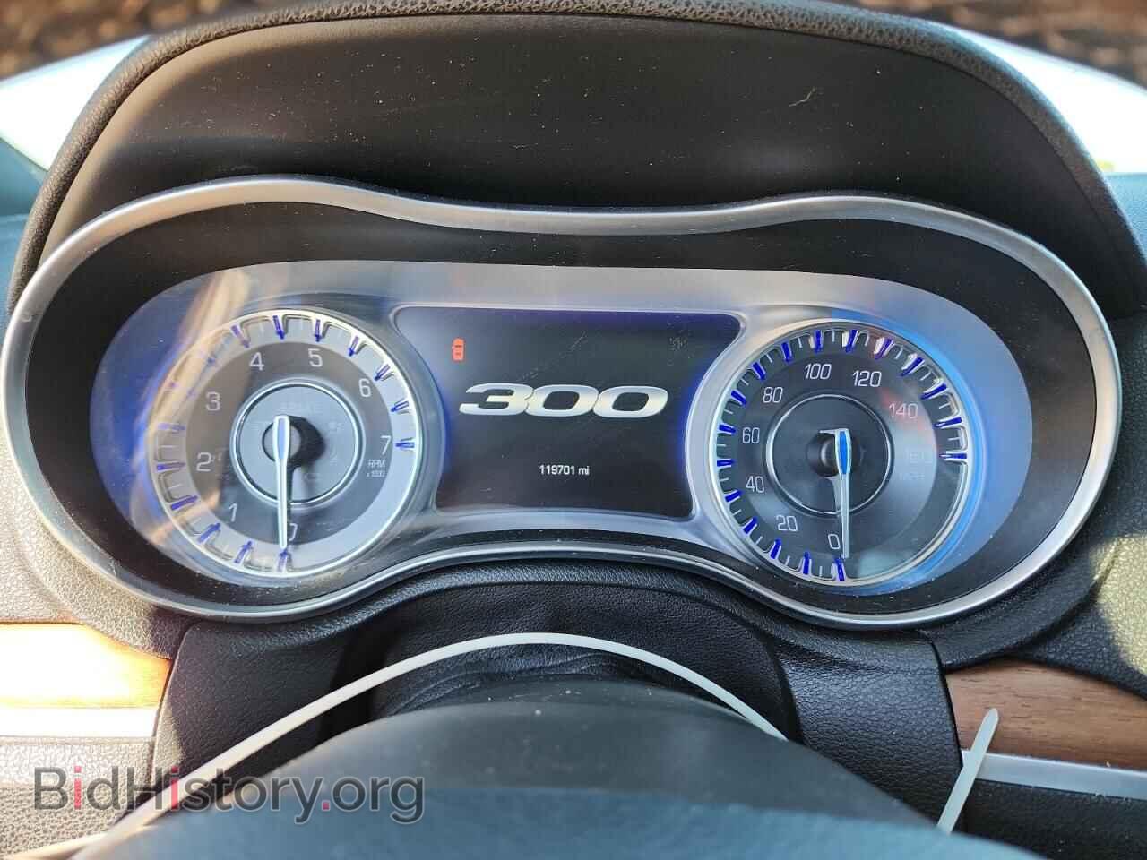 2018 CHRYSLER 300 - VIN: 2C3CCAPT9JH216442 - Фото 9