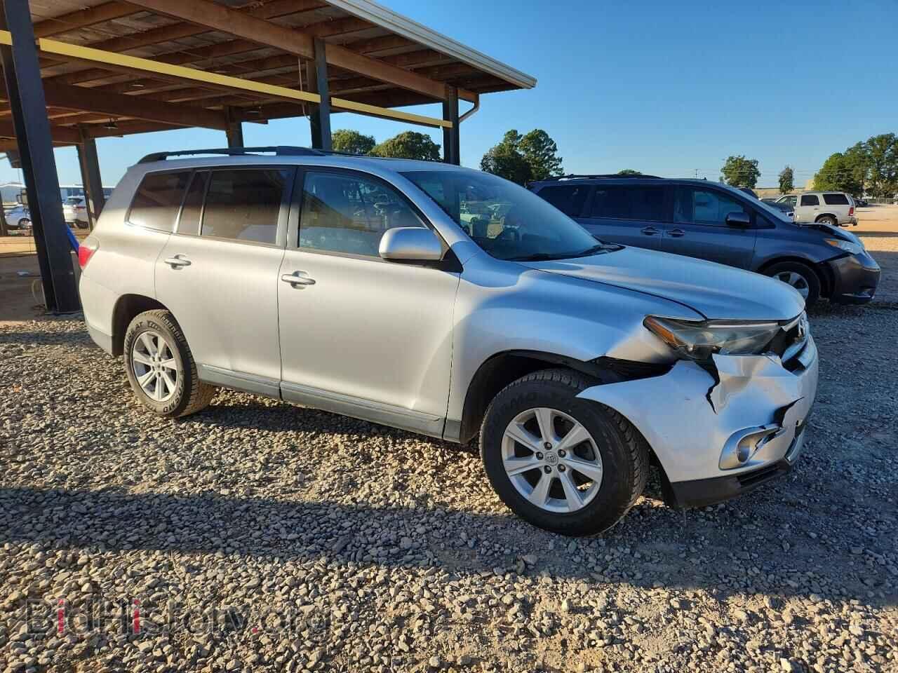 2011 TOYOTA HIGHLANDER - VIN: 5TDZK3EH0BS048910 - Фото 4