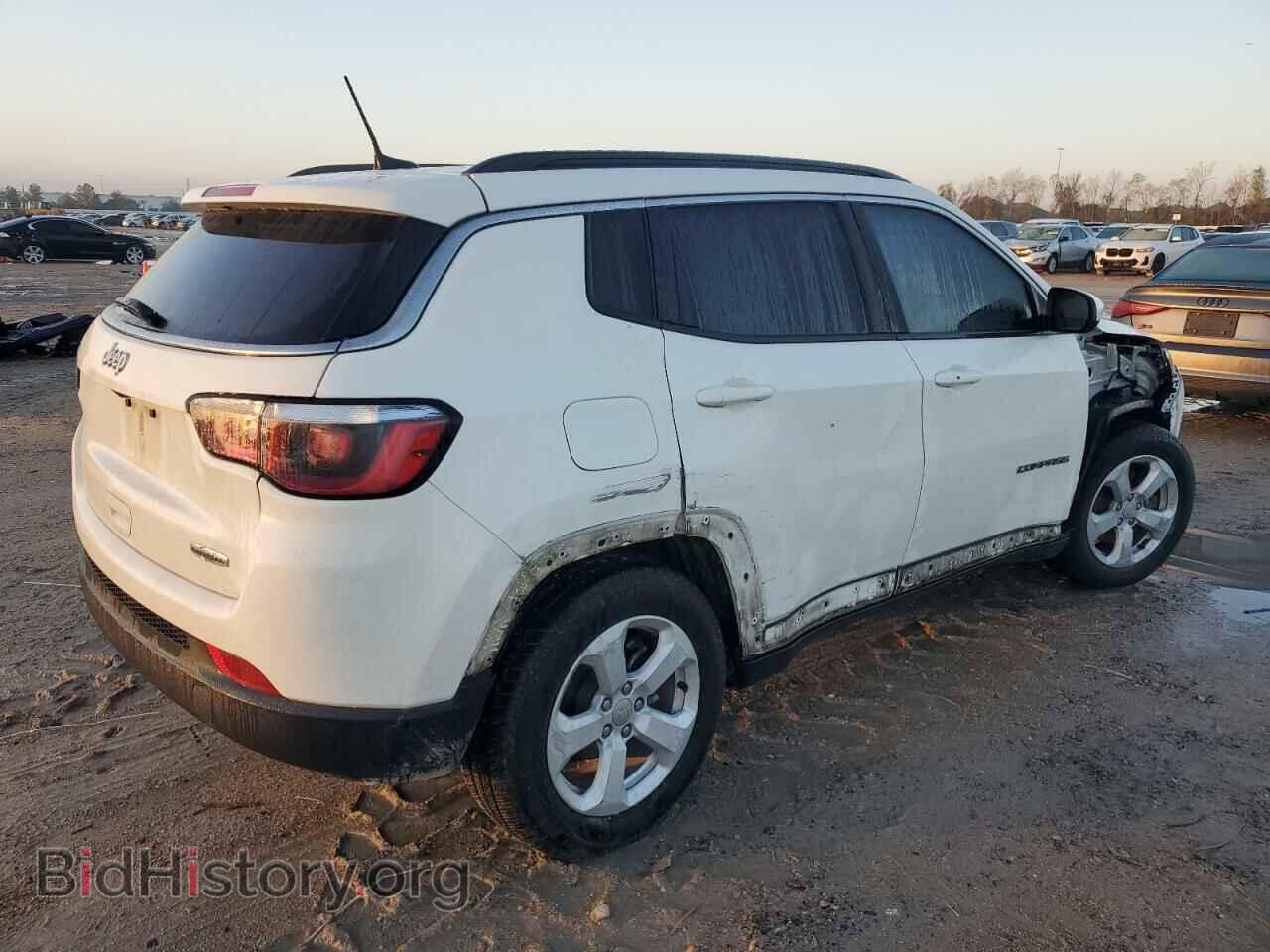 2019 JEEP COMPASS - VIN: 3C4NJCBB2KT615092 - Фото 3