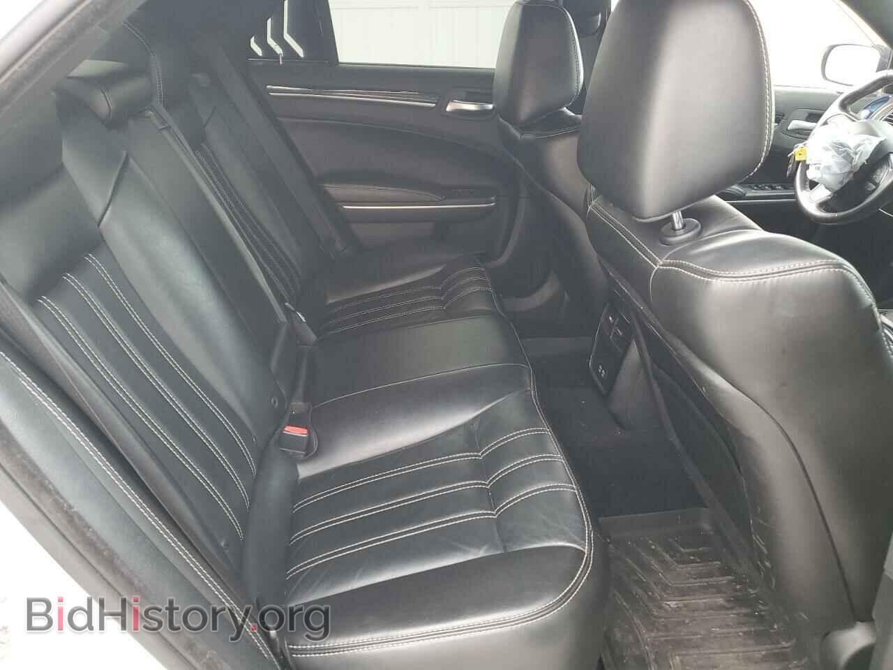 2019 CHRYSLER 300 - VIN: 2C3CCAGG4KH561480 - Фото 10