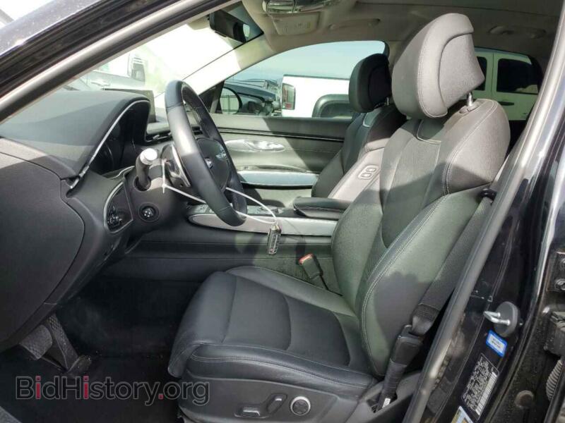 2022 Genesis GV70 BASE (VIN KMUMADTBXNU026900) — photo 7 of 13