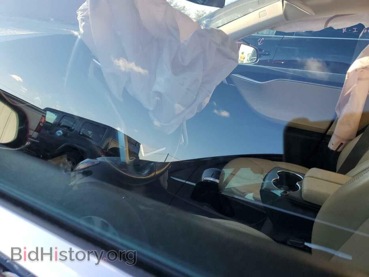 2015 TESLA MODEL S - VIN: 5YJSA1H27FFP74418 - Фото 8