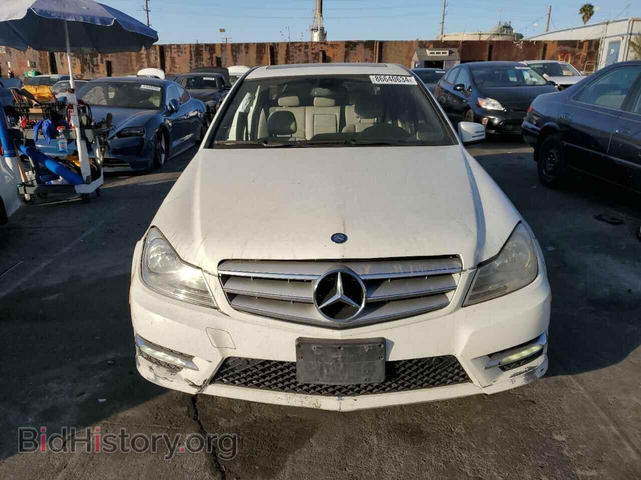 2012 MERCEDES-BENZ C-CLASS - VIN: WDDGF4HB1CA641950 - Фото 5