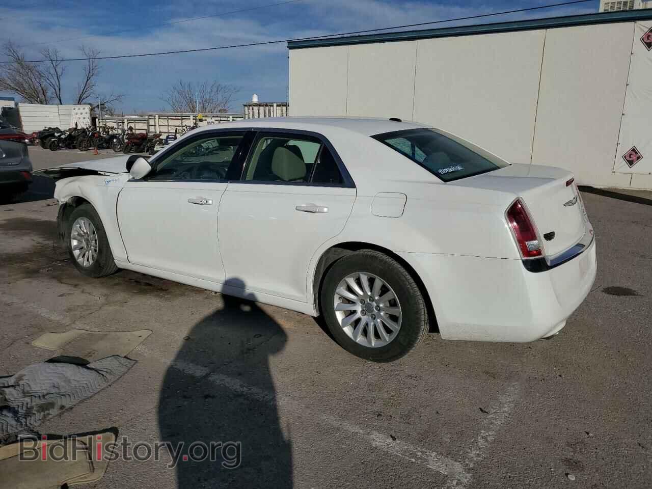 2012 CHRYSLER 300 - VIN: 2C3CCAAG8CH207861 - Фото 2