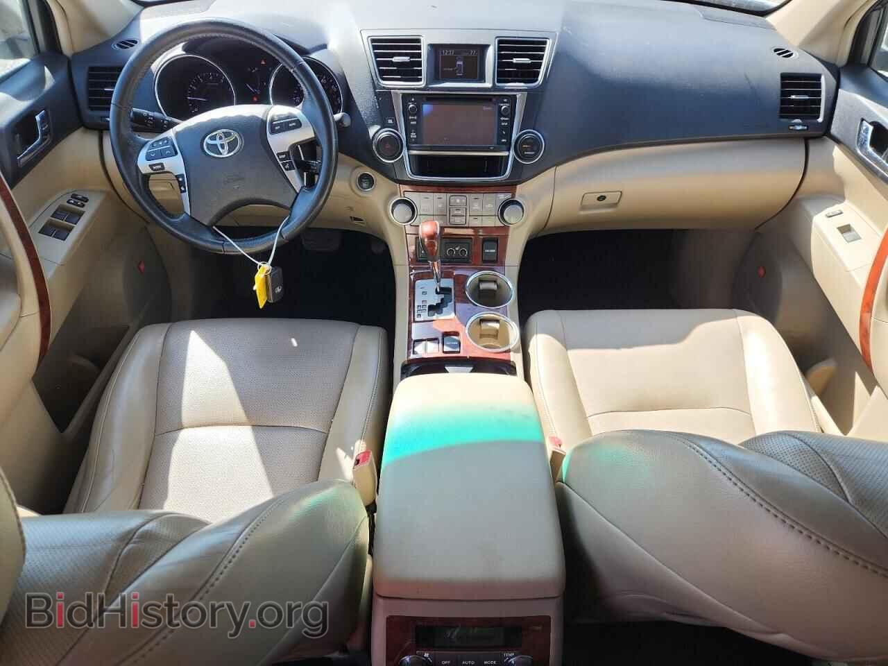 2013 TOYOTA HIGHLANDER - VIN: 5TDDK3EH8DS251038 - Фото 8