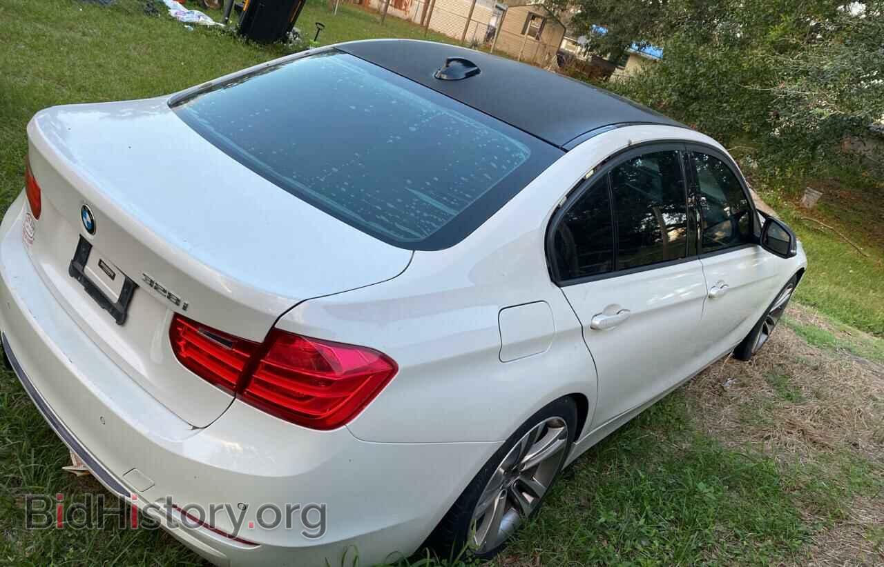 2013 BMW 3 SERIES - VIN: WBA3A5C57DF601873 - Фото 4