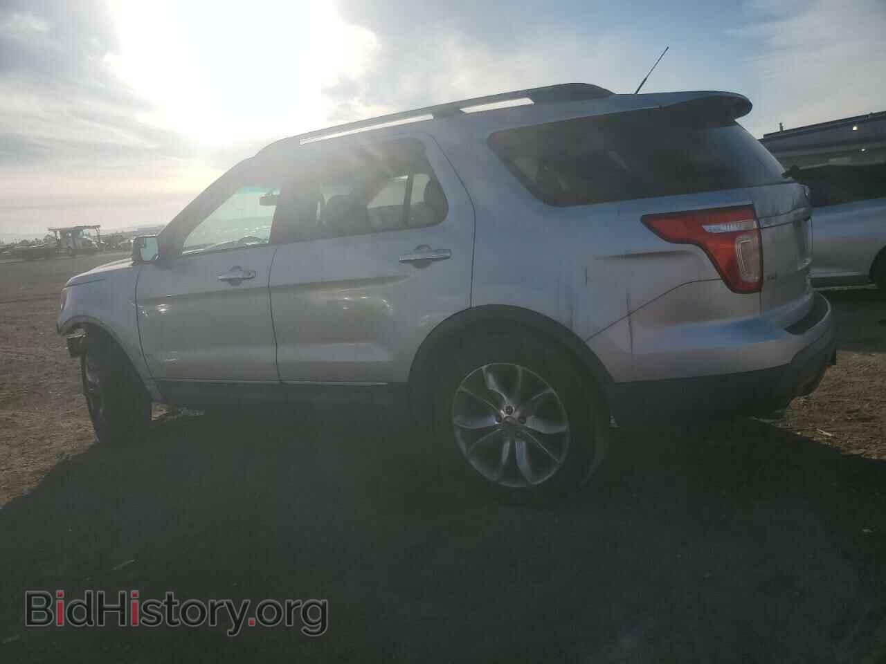 2011 FORD EXPLORER - VIN: 1FMHK7D80BGA44950 - Фото 2