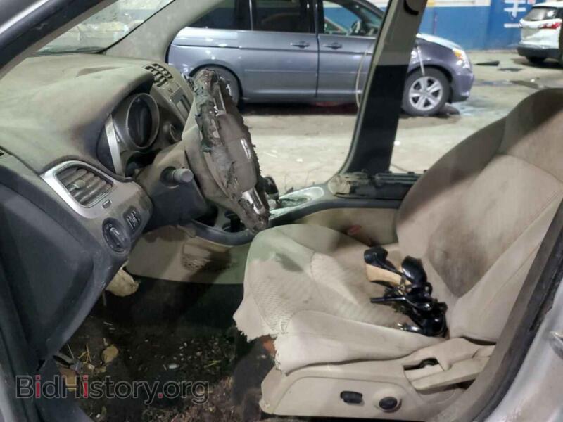 2011 Dodge JOURNEY (VIN 3D4PG3FG9BT571964) — photo 7 of 12