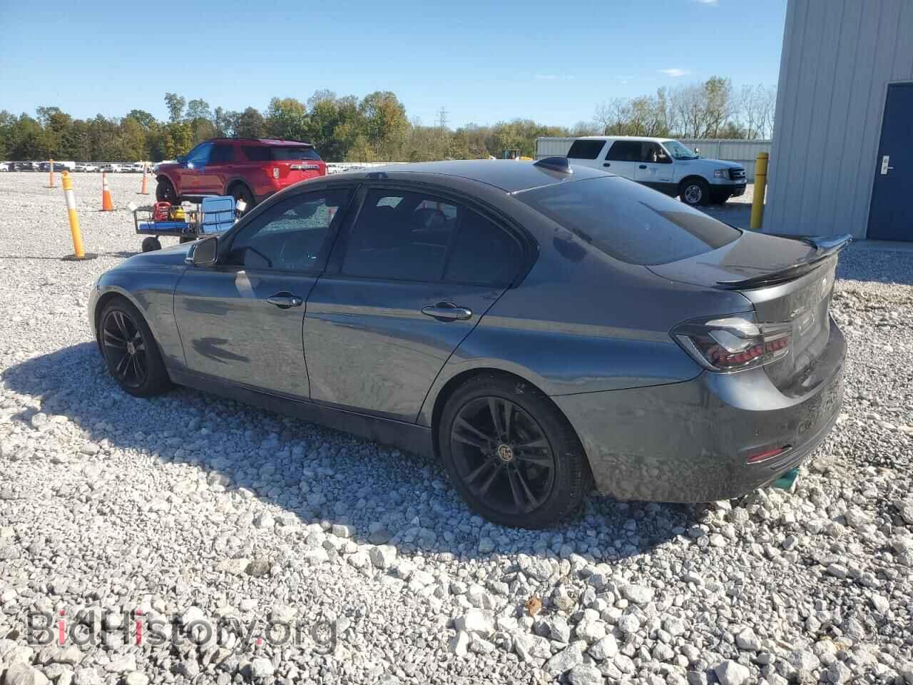 2016 BMW 3 SERIES - VIN: WBA8E3G59GNU01418 - Фото 2
