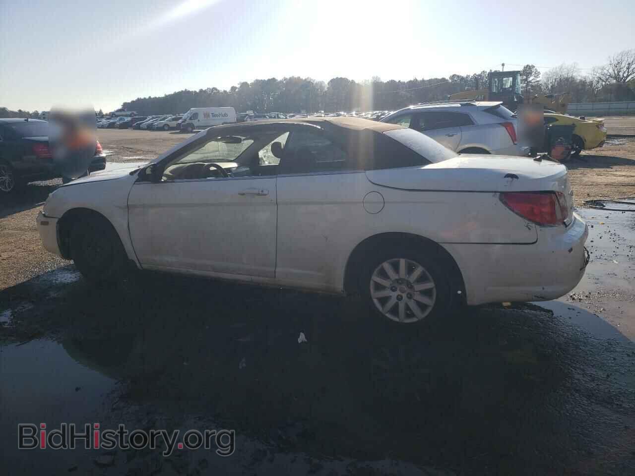 2008 CHRYSLER SEBRING - VIN: 1C3LC45K38N196928 - Фото 2