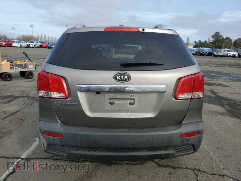 2011 Kia SORENTO (VIN 5XYKTCA19BG083949) — photo 6 of 13