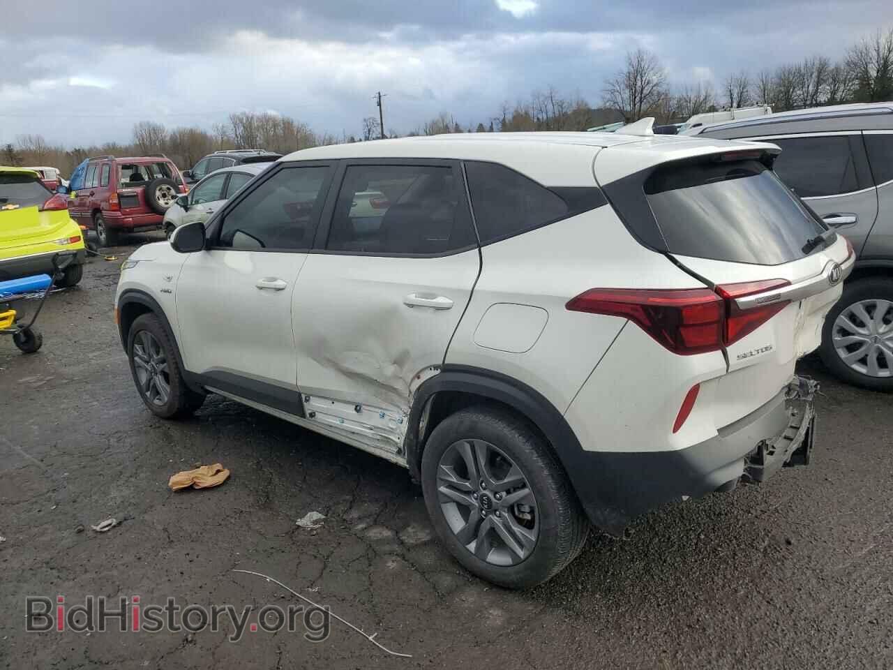 2021 KIA SELTOS - VIN: KNDEPCAA7M7165907 - Фото 2