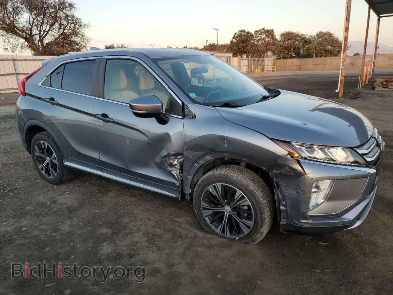 2018 MITSUBISHI ECLIPSE - VIN: JA4AT5AA1JZ037677 - Photo 4