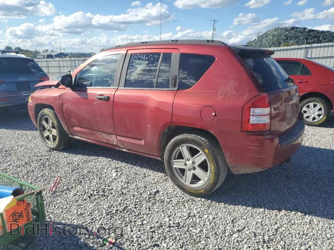 2007 JEEP COMPASS - VIN: 1J8FT47W87D153739 - Фото 2