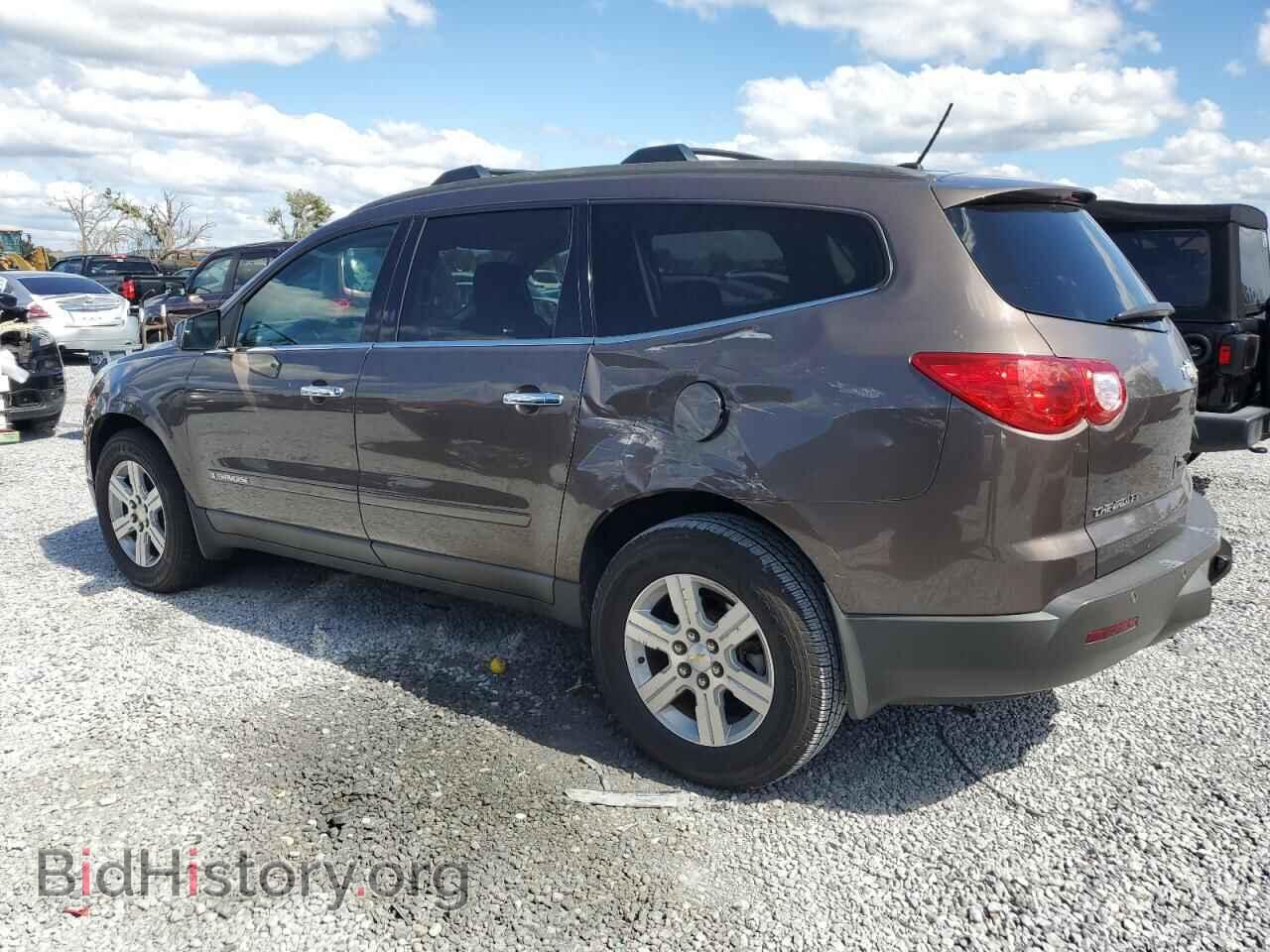 2009 CHEVROLET TRAVERSE - VIN: 1GNER23D29S171217 - Фото 2