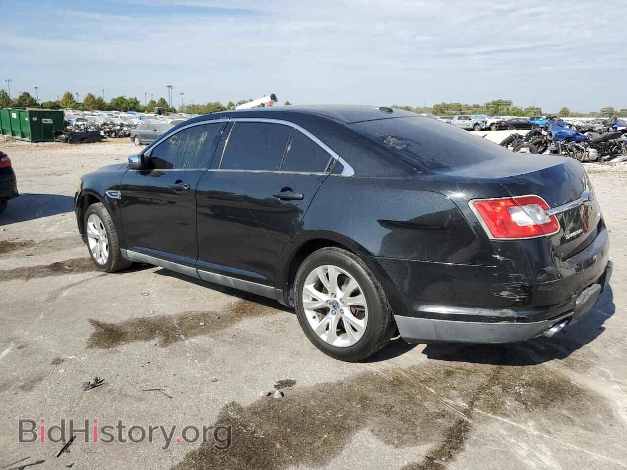 2011 FORD TAURUS - VIN: 1FAHP2FW2BG107427 - Фото 2