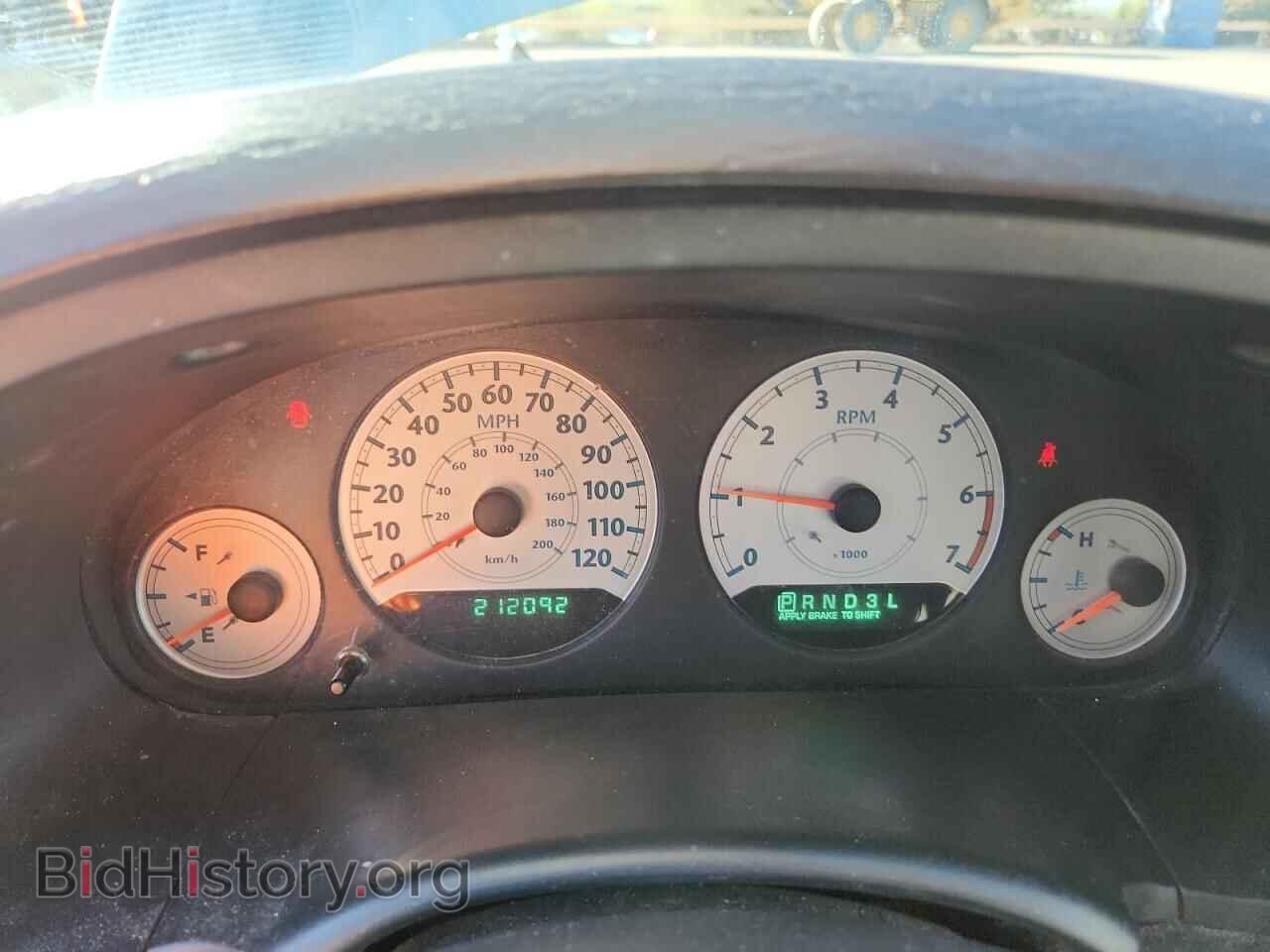 2006 CHRYSLER MINIVAN - VIN: 2A4GP44R26R800866 - Фото 9