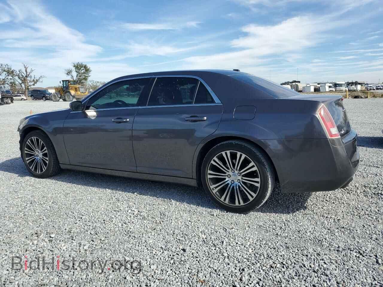 2013 CHRYSLER 300 - VIN: 2C3CCABG3DH732293 - Фото 2