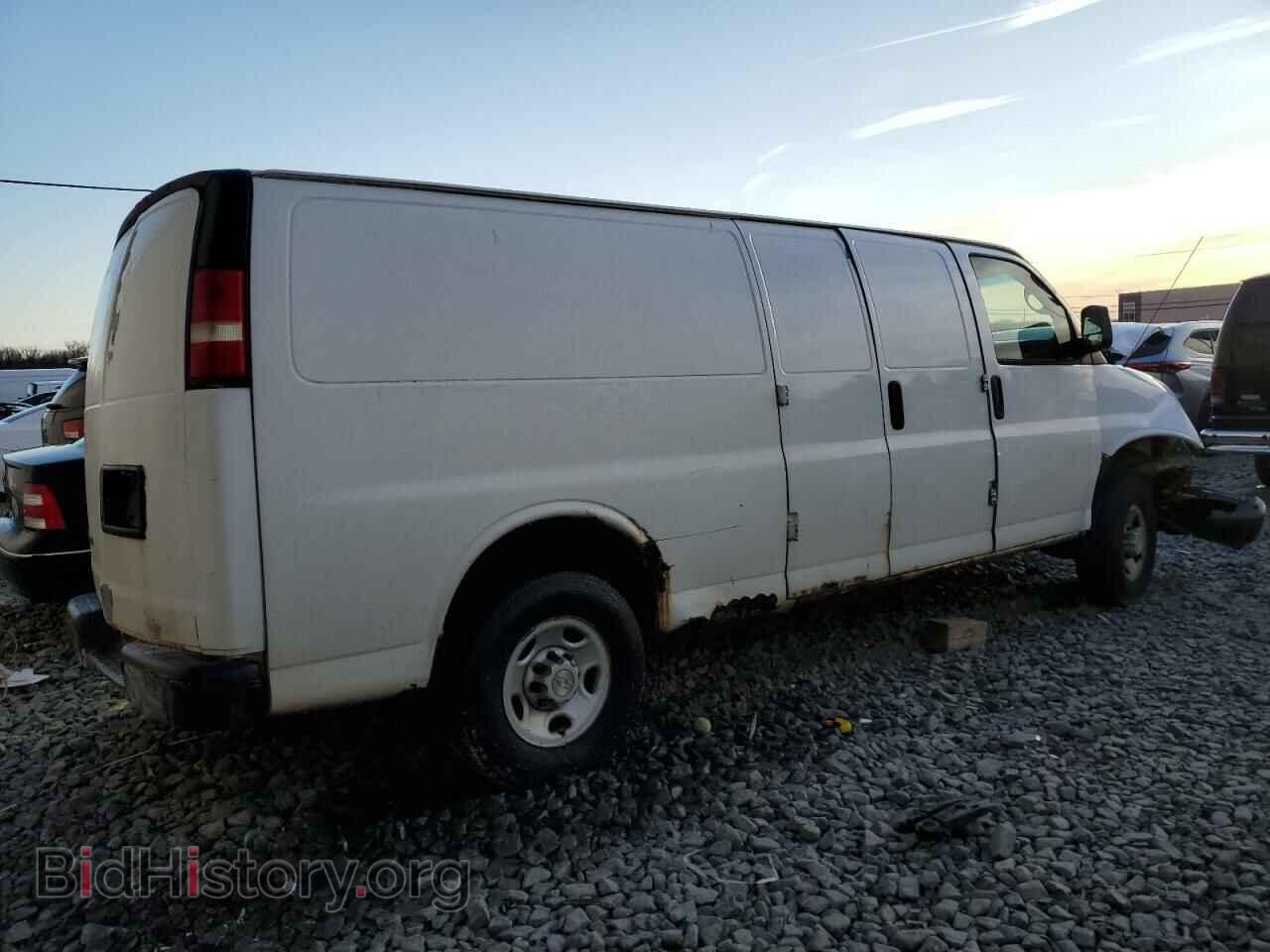 2009 CHEVROLET EXPRESS - VIN: 1GCHG39C891105437 - Фото 3