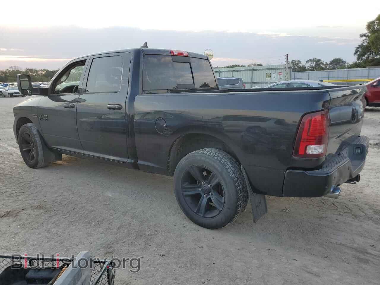 2018 RAM 1500 - VIN: 1C6RR7UT3JS197656 - Photo 2