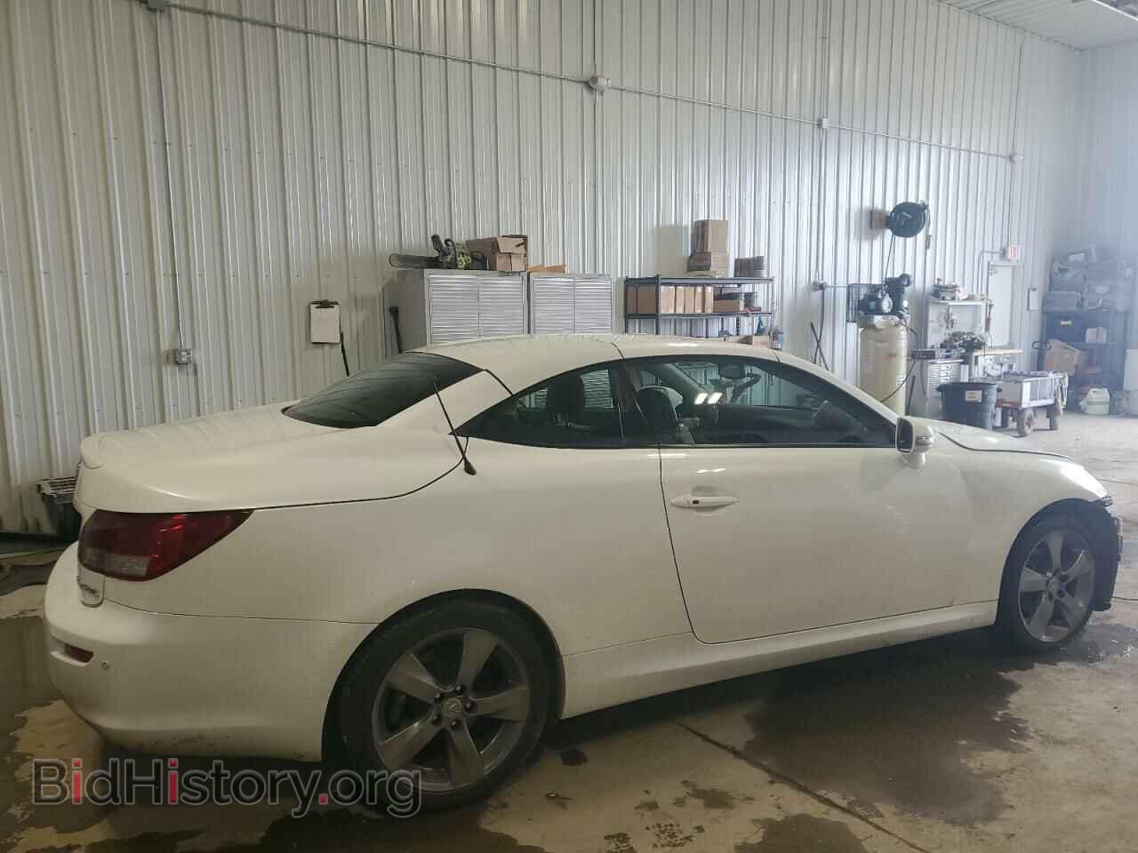 2010 LEXUS IS - VIN: JTHFF2C21A2501792 - Photo 3