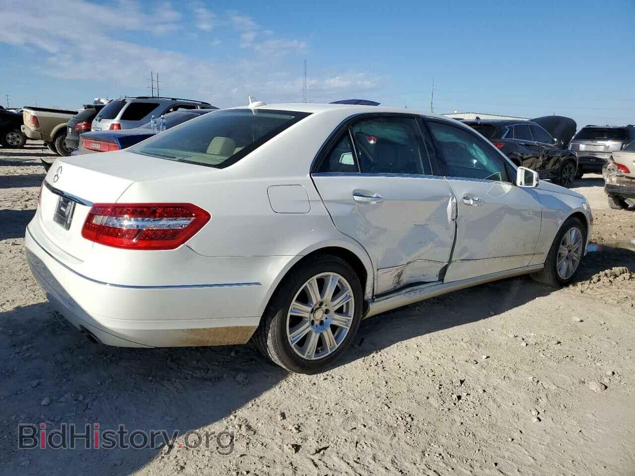 2013 MERCEDES-BENZ E-CLASS - VIN: WDDHF5KB2DA672872 - Фото 3
