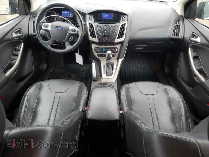 2012 Ford FOCUS (VIN 1FAHP3M28CL472046) — фото 8 из 14