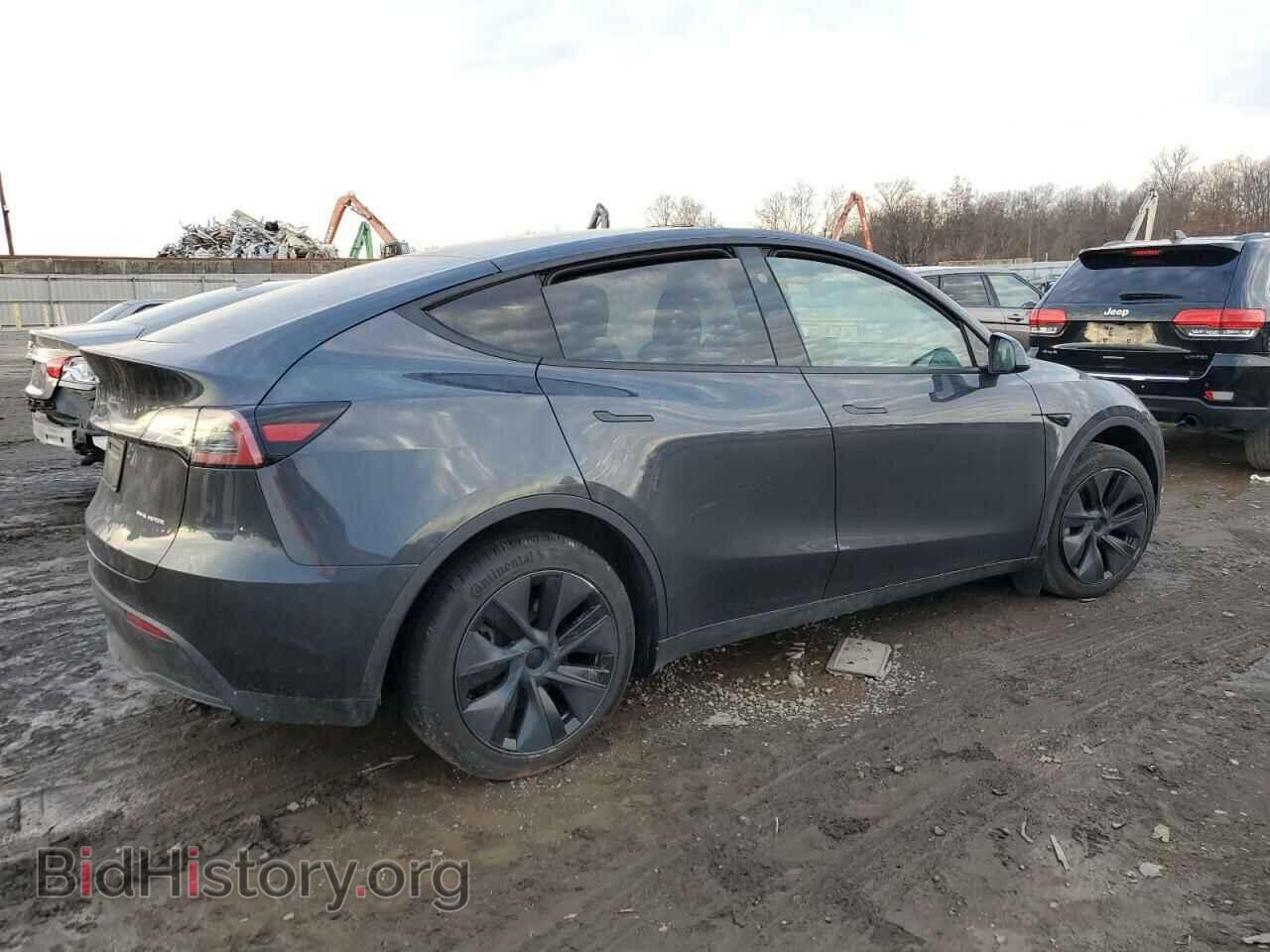 2024 TESLA MODEL Y - VIN: 7SAYGDEE2RF199662 - Photo 3