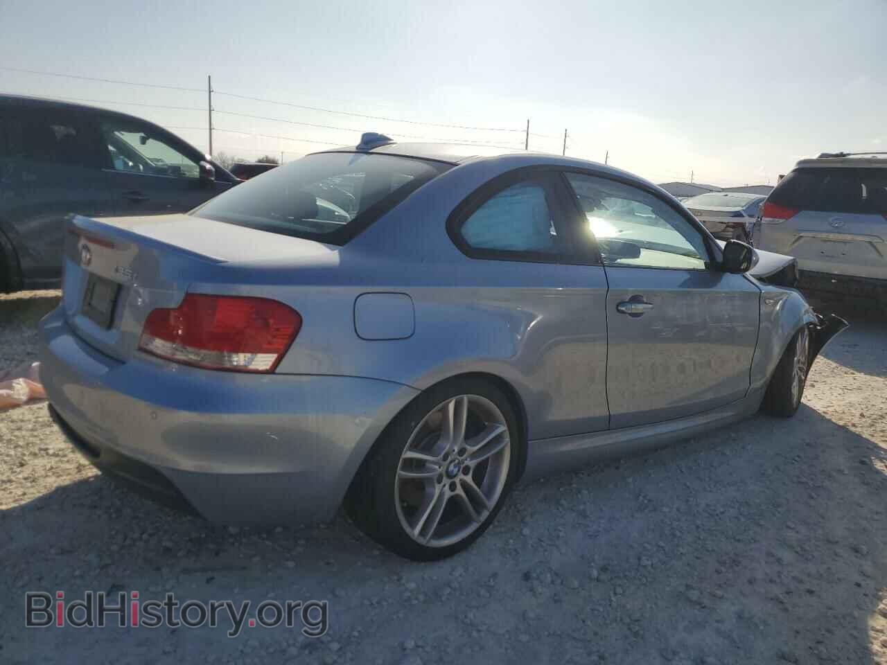 2011 BMW 1 SERIES - VIN: WBAUC9C59BVM11260 - Фото 3