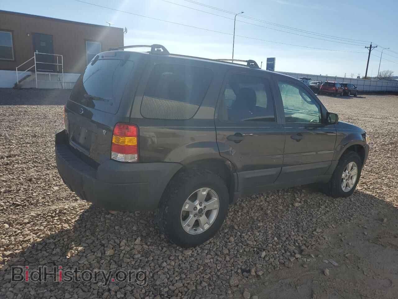 2007 FORD ESCAPE - VIN: 1FMYU93167KB44081 - Фото 3